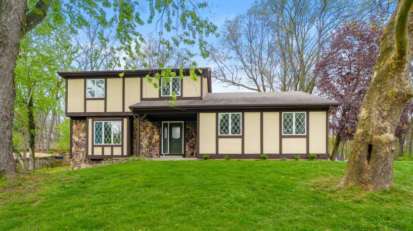 home in town for sale Kalamazoo